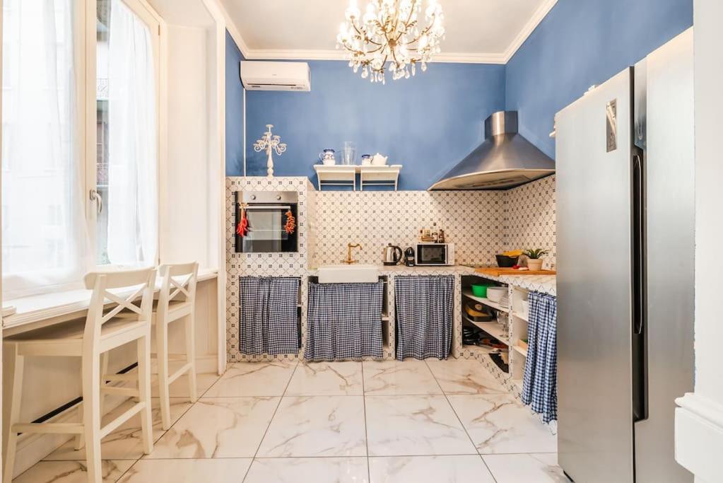 Centrale's Nest - Elegant Close To Station Appartement *